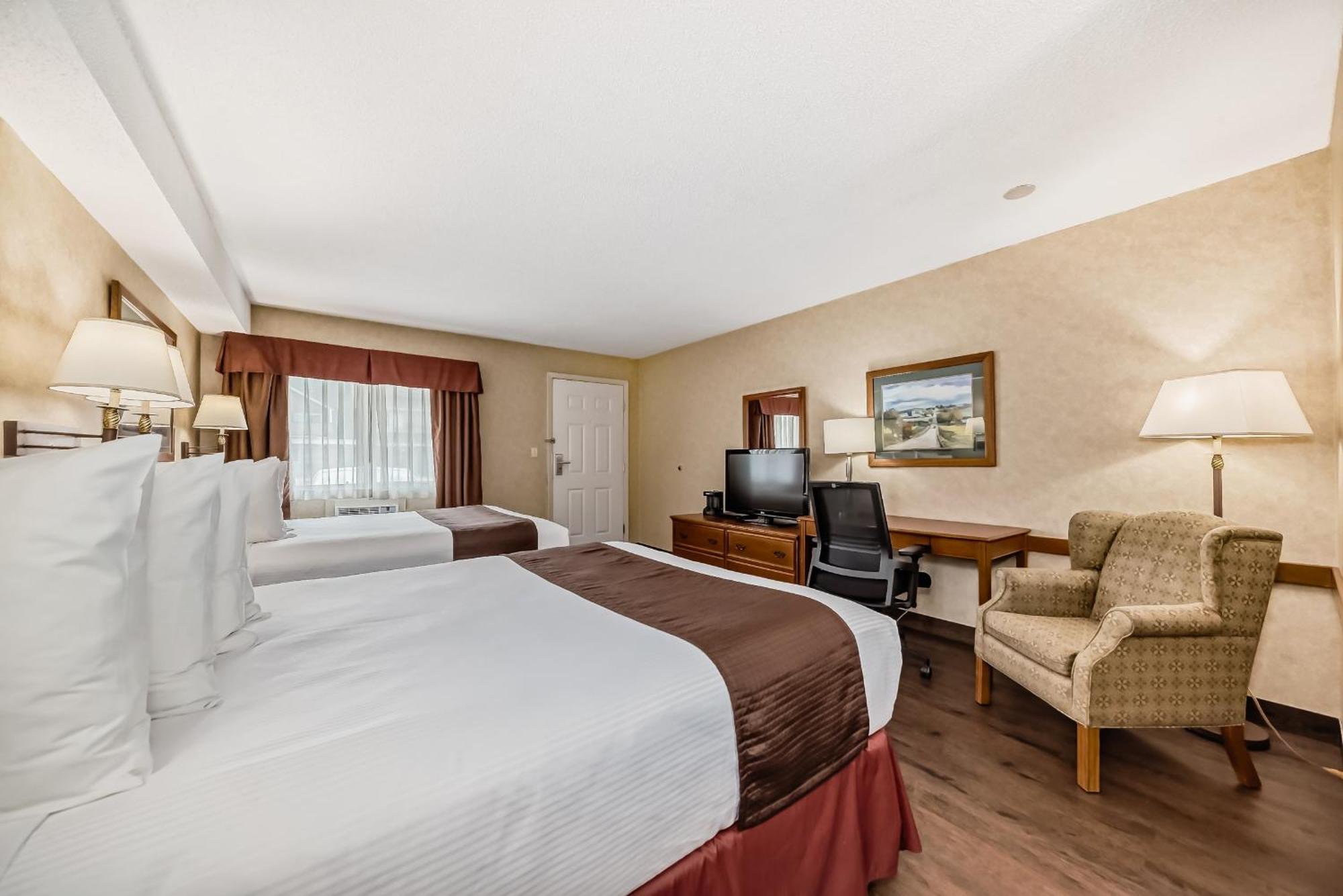 Stony Plain Inn & Suites Exteriör bild