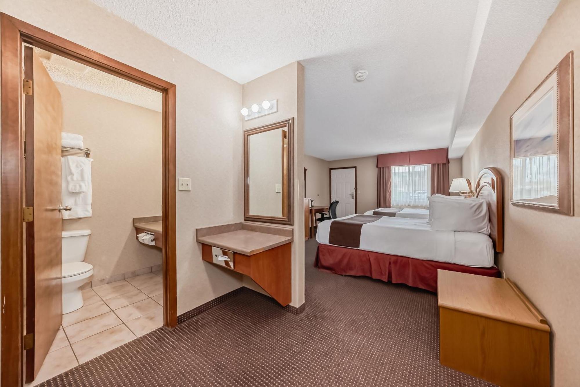 Stony Plain Inn & Suites Exteriör bild