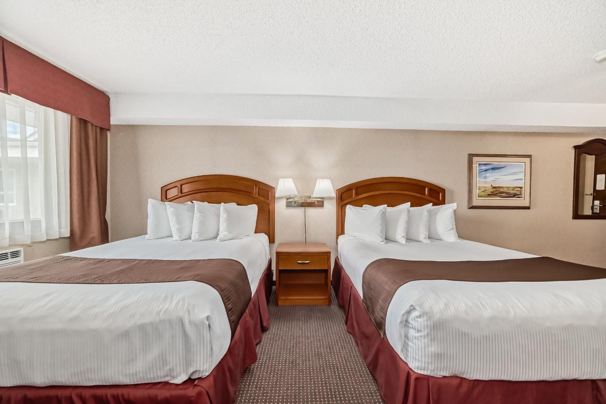 Stony Plain Inn & Suites Exteriör bild