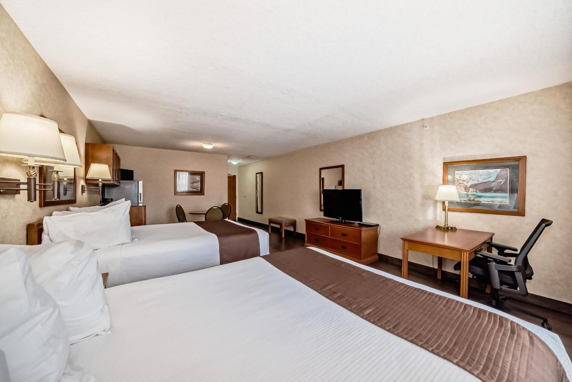Stony Plain Inn & Suites Exteriör bild