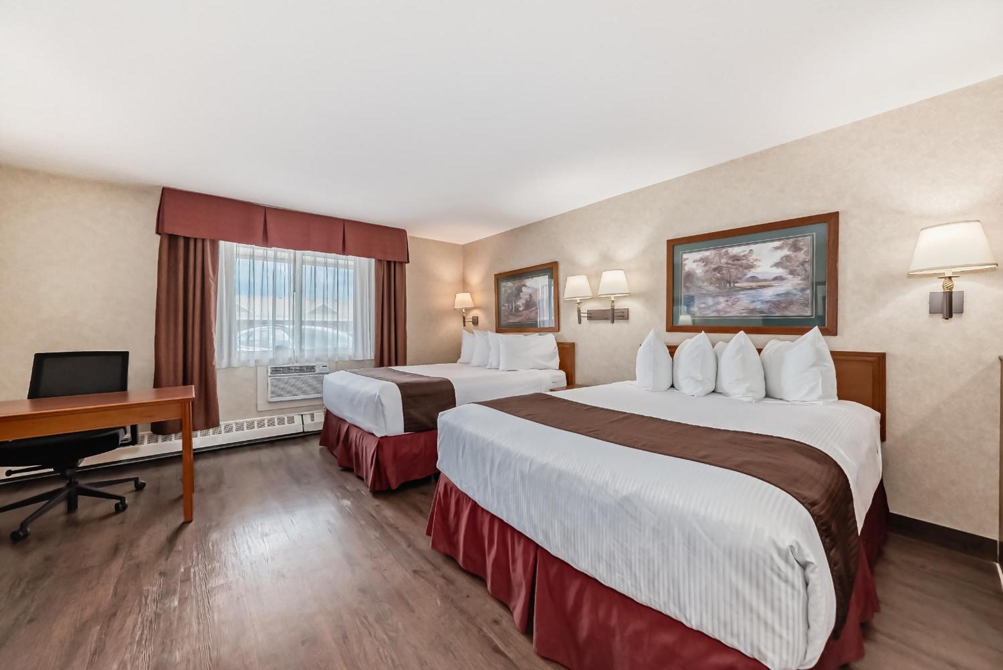 Stony Plain Inn & Suites Exteriör bild