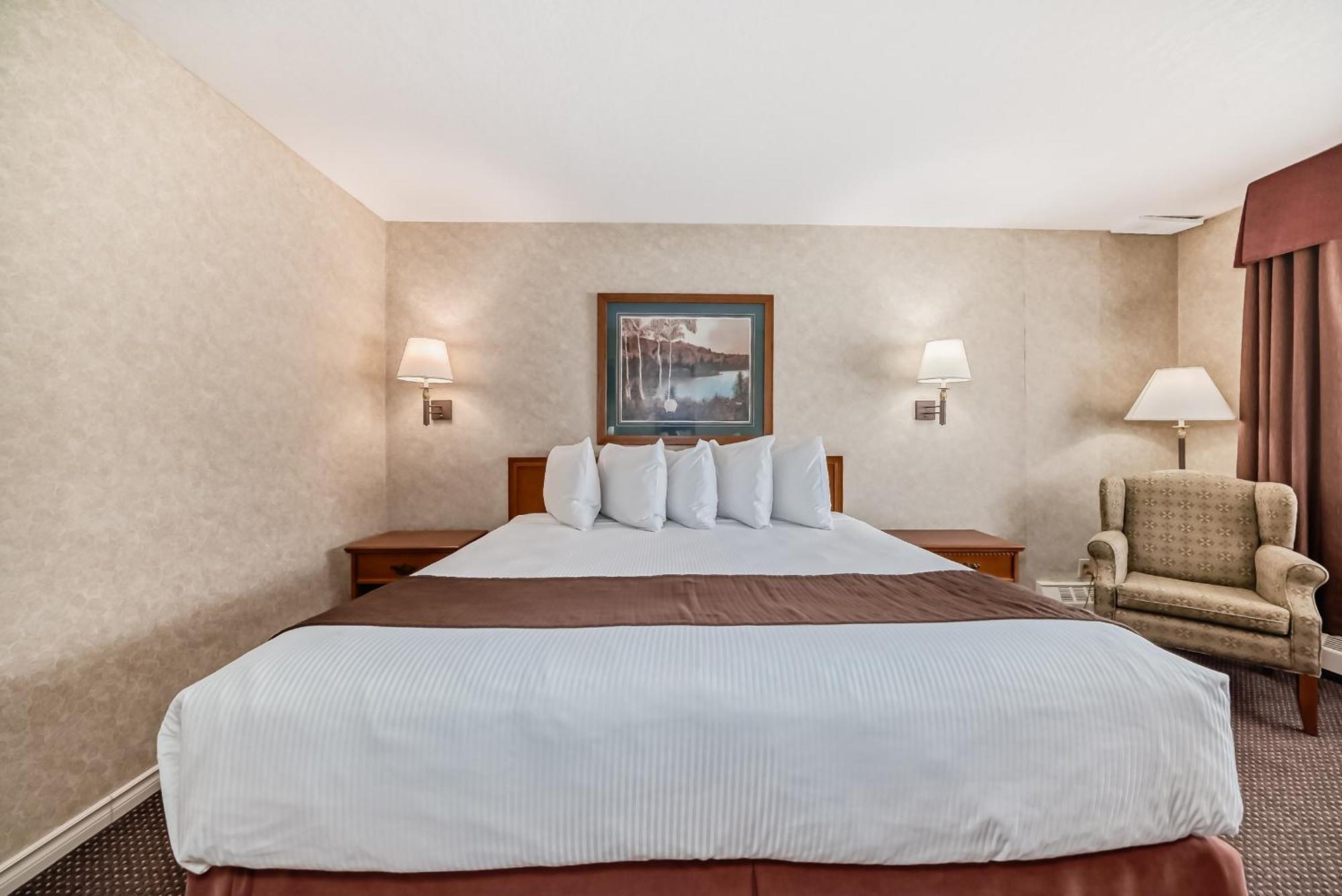 Stony Plain Inn & Suites Exteriör bild