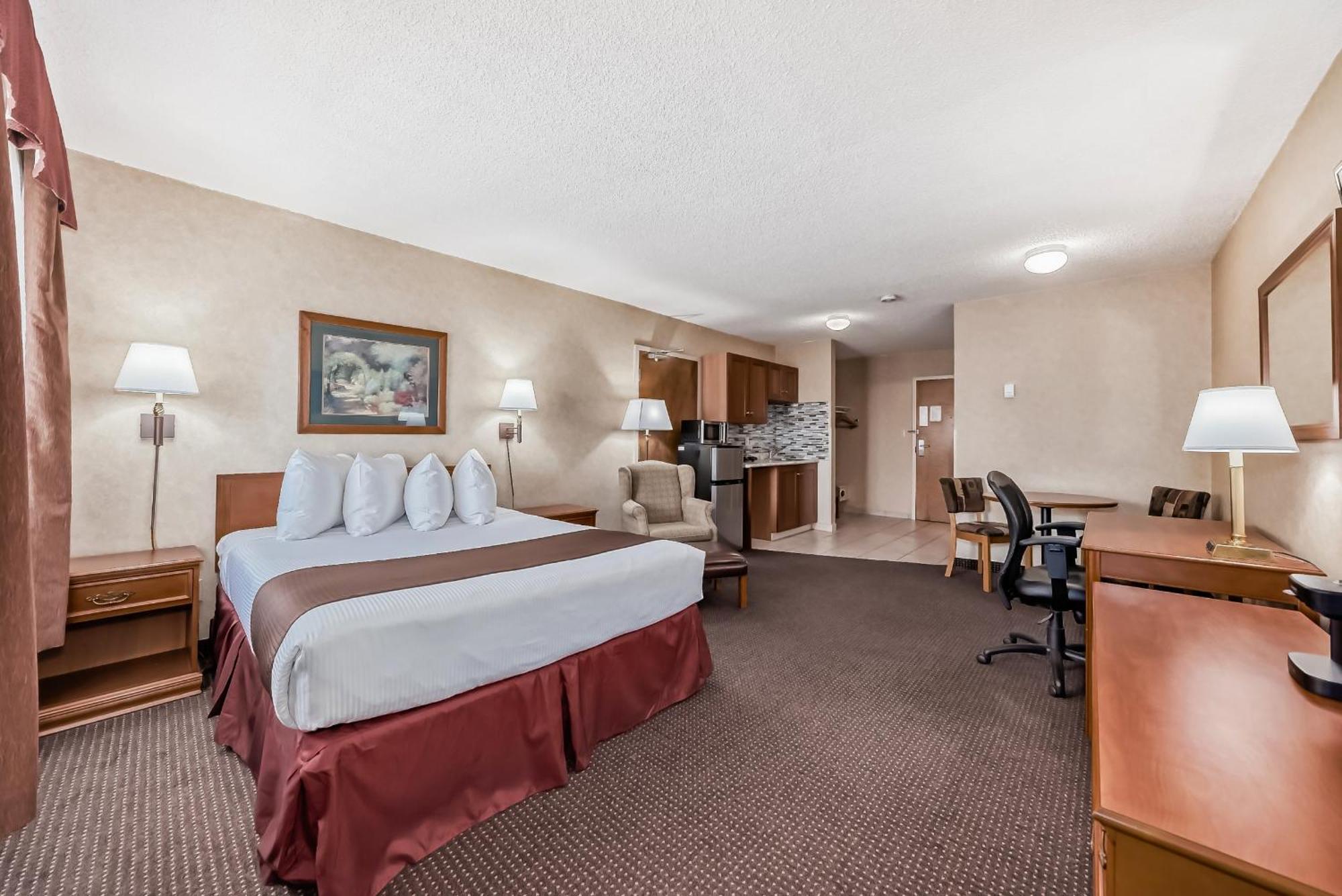 Stony Plain Inn & Suites Exteriör bild